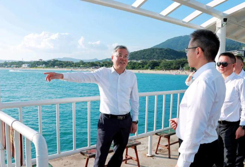海南省省委常委、三亞市委書記周紅波調(diào)研寰島亞龍灣海底世界1